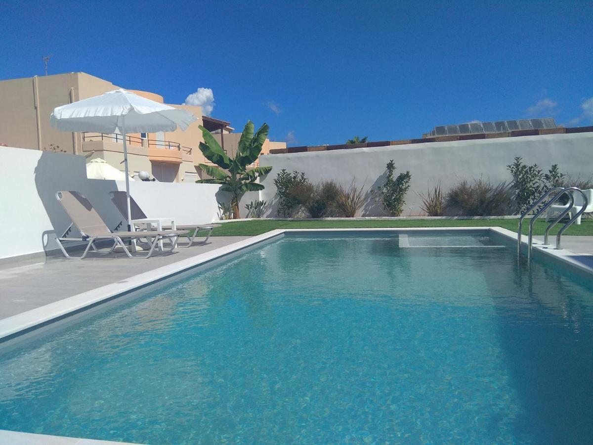 Raisakis Apartments Agia Marina Buitenkant foto